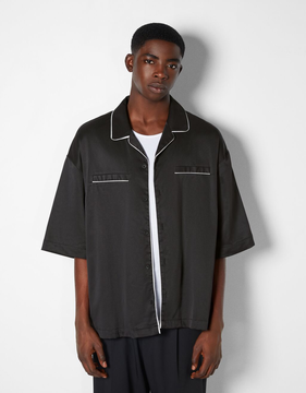 Camicia maniche corte dettaglio piping a contrasto