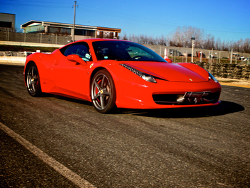 Ferrari 458: 2 giri al prezzo di 1 presso il Circ...