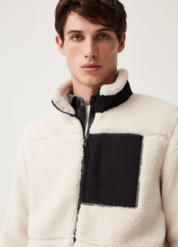 Full-zip in pile borg a collo alto